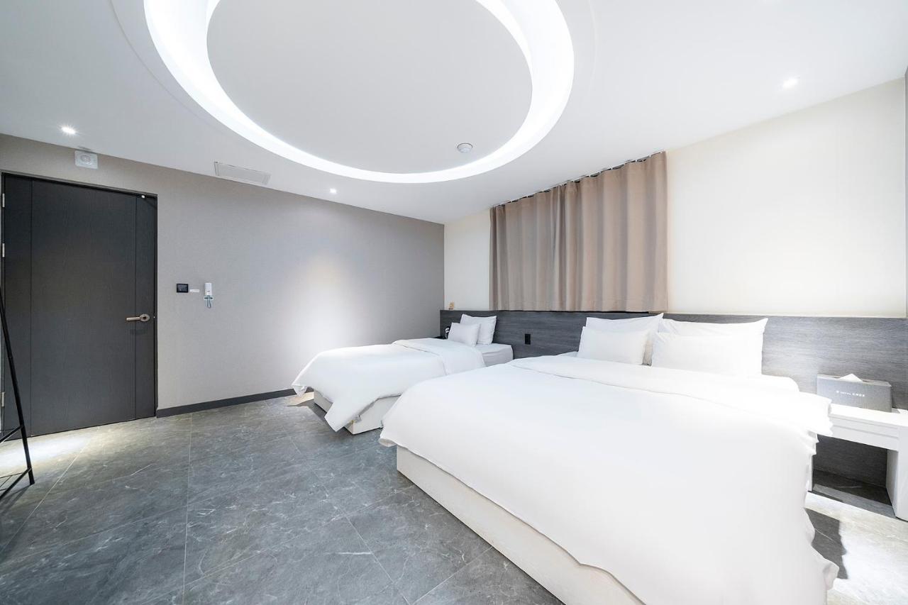 Knox Hotel Cheonan Exterior foto