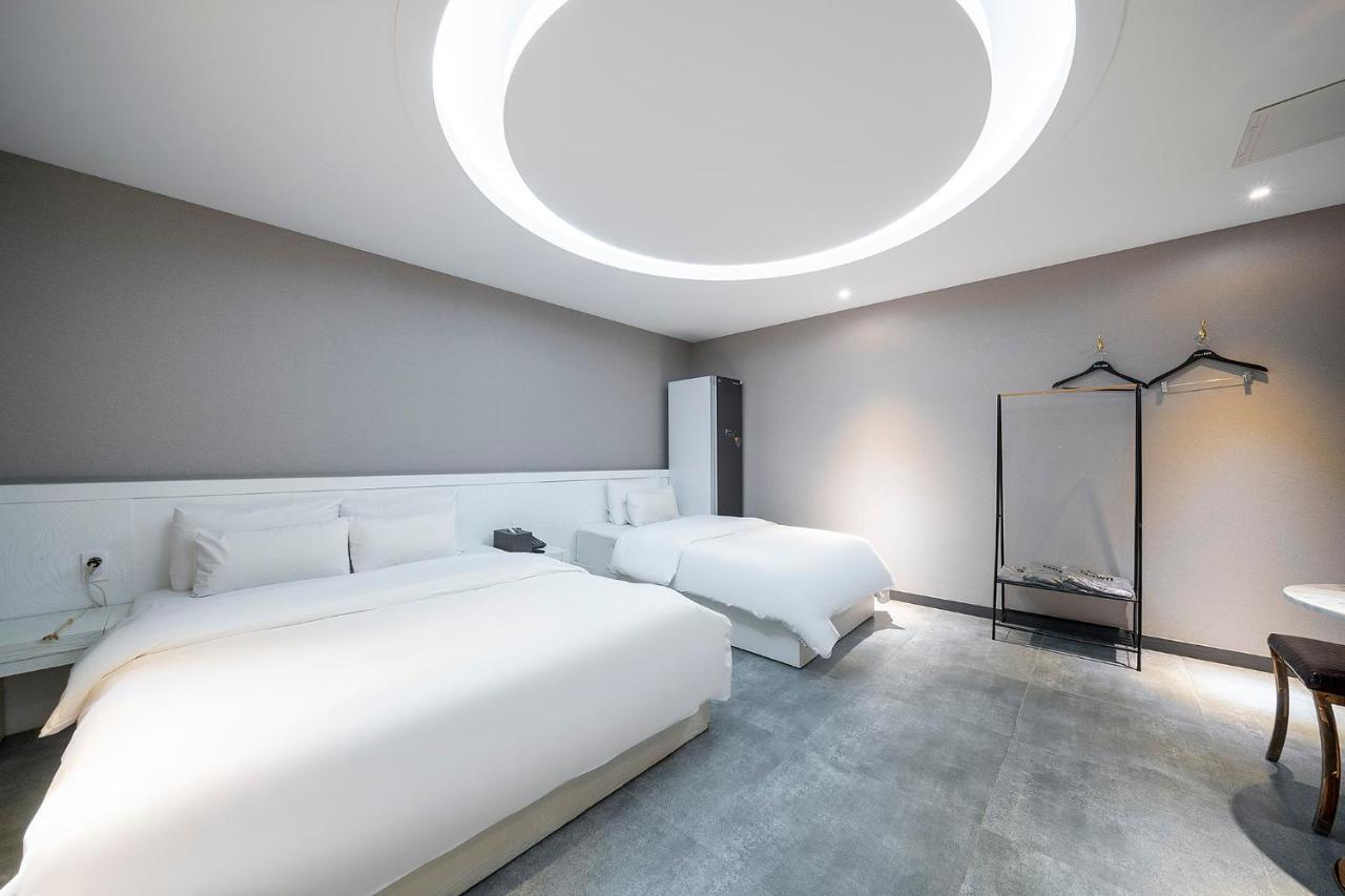 Knox Hotel Cheonan Exterior foto